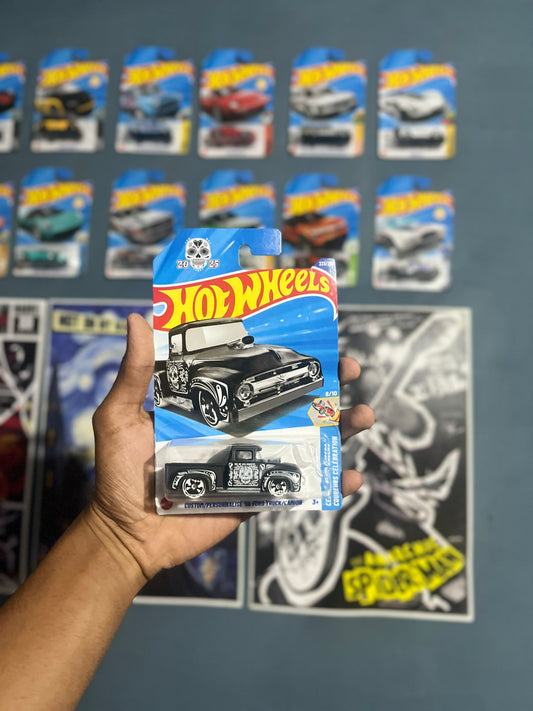 CUSTOM/PERSONNALISE '56 FORD TRUCK